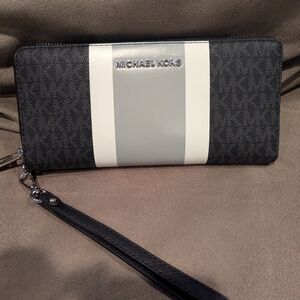 Michael Kors Black and Gray Wristlet Wallet